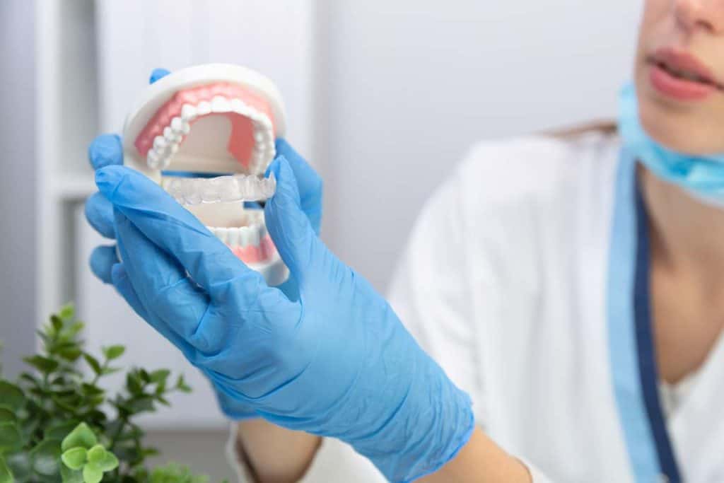 como funciona la ortodoncia invisible